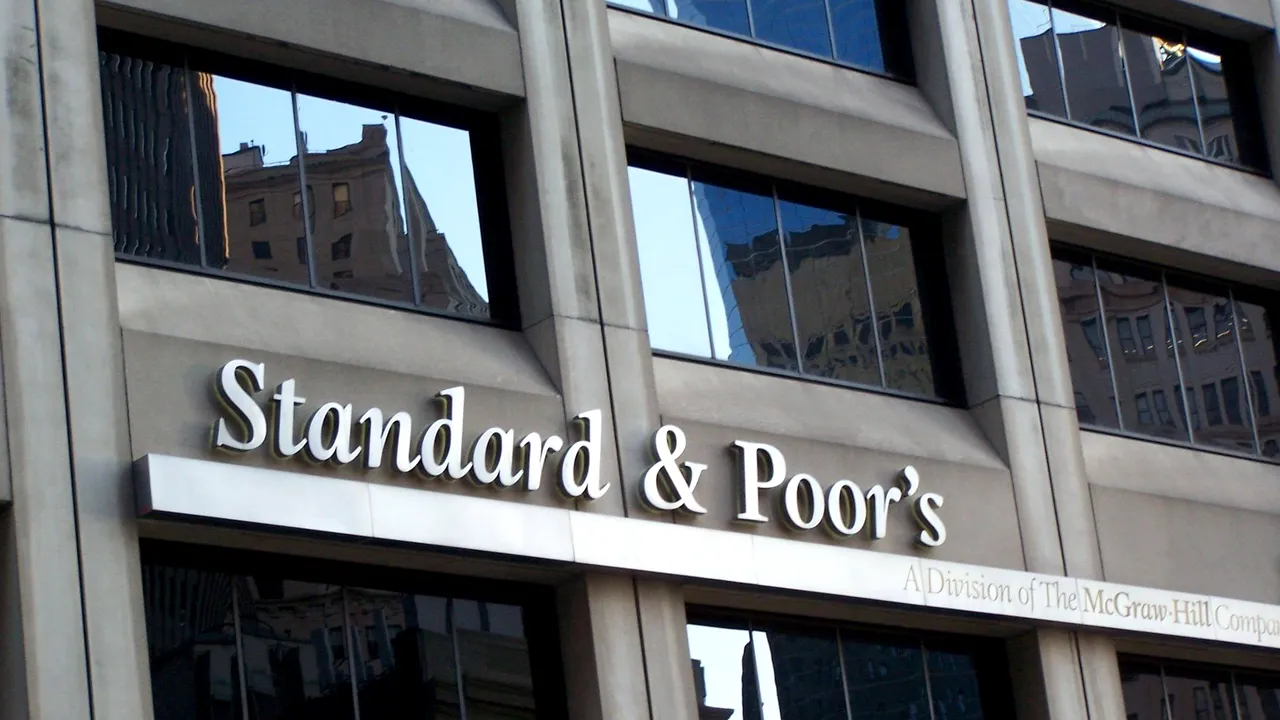 Standard & Poor's a reconfirmat rating-ul aferent datoriei guvernamentale a României la BBB-/A-3
