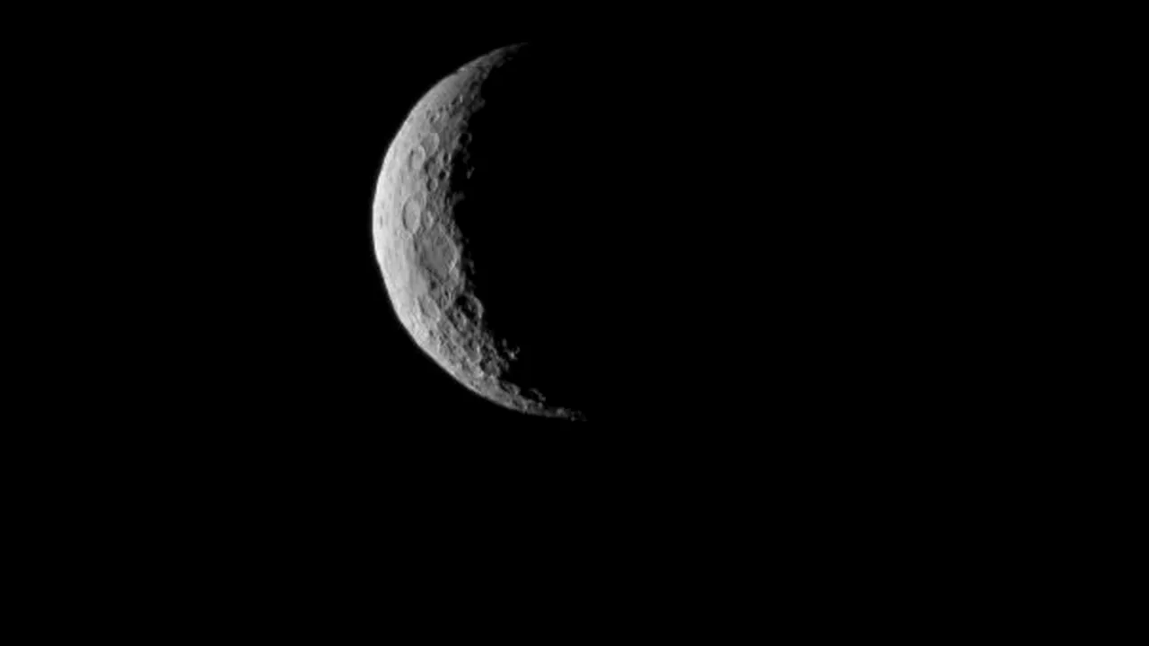 Sonda spaţială americană Dawn va ajunge vineri lângă planeta pitică Ceres - FOTO