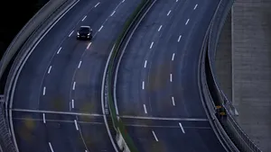 Măsură anticriză: grecii vor plăti mai puţin pentru utilizarea unei autostrăzi din jurul Atenei