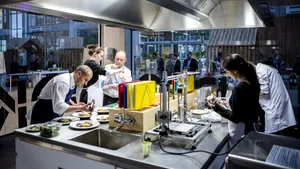 Restaurant condus de un bucătar AI. Țara care va implementa acest concept