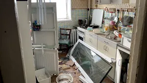 A 17-a zi de război în Ucraina. Trupe ruseşti se află la mică distanţă de centrul Kievului. Invadatorii trag în orice prind, dar ucrainenii nu renunţă. Convorbirea Macron-Scholz-Putin, fără rezultat