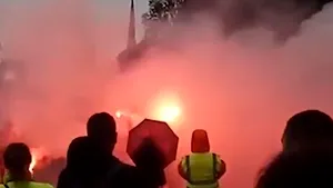 Cel puţin 400 de persoane au fost rănite în protestele desfăşurate în Franţa ca urmare a măriri taxelor la combustibil