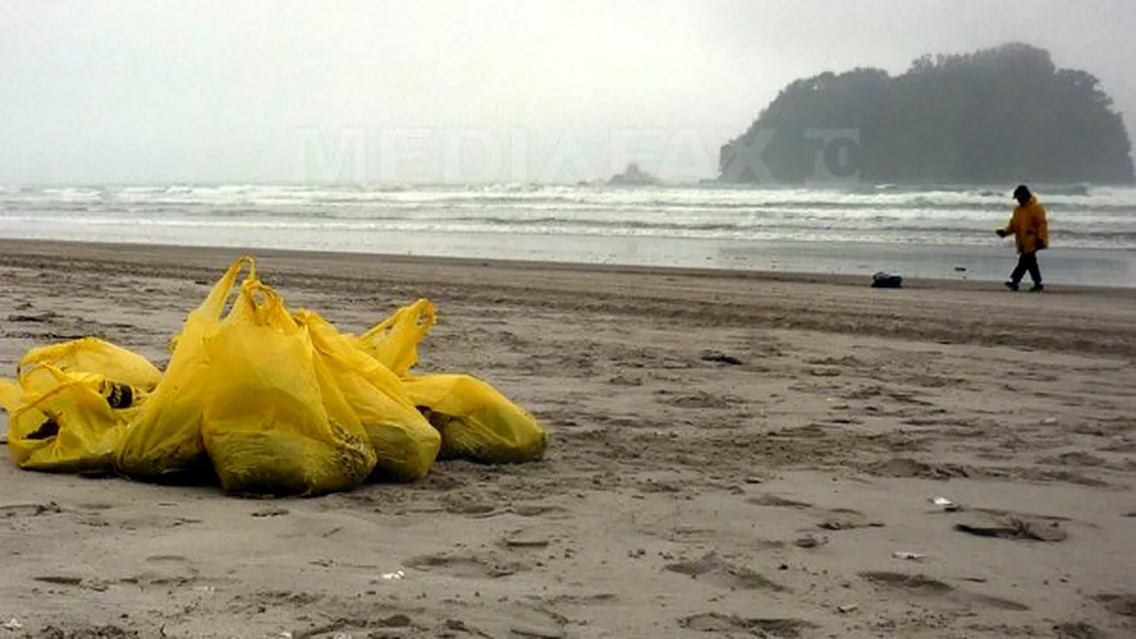 Poluarea cu petrol din Noua Zeelandă, cea mai importantă catastrofă ecologică maritimă a ţării - FOTO