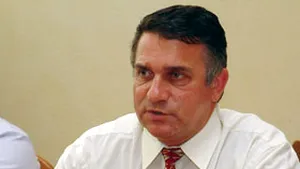 Funar cere întreruperea procesului de vot în toată ţara