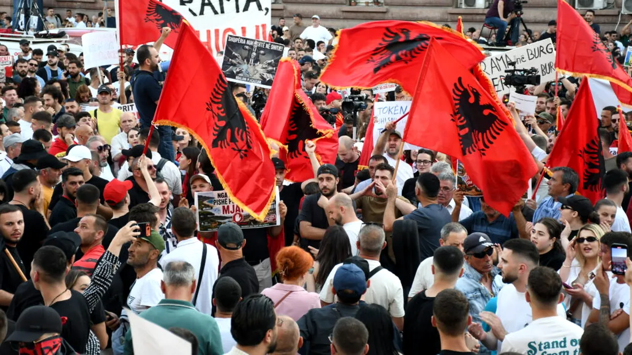 Proiectul susținut de ginerele lui Donald Trump stârnește proteste de amploare în Albania