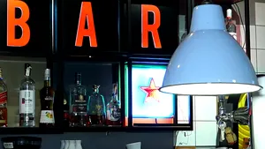 COVID-19 taie din nota de plată. Patronii restaurantelor promit preţuri mai mici după redeschidere 