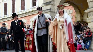 Noaptea Muzeelor 2018: Documentare despre culisele a zece instituţii muzeale din Bucureşti