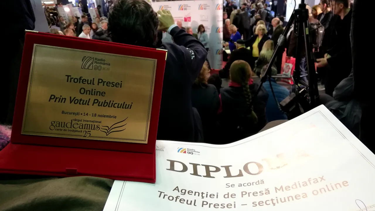 Târgul Gaudeamus şi-a desemnat premianţii. Care a fost cea mai râvnită carte de anul acesta/ Mediafax.ro, PREMIU pentru presa online