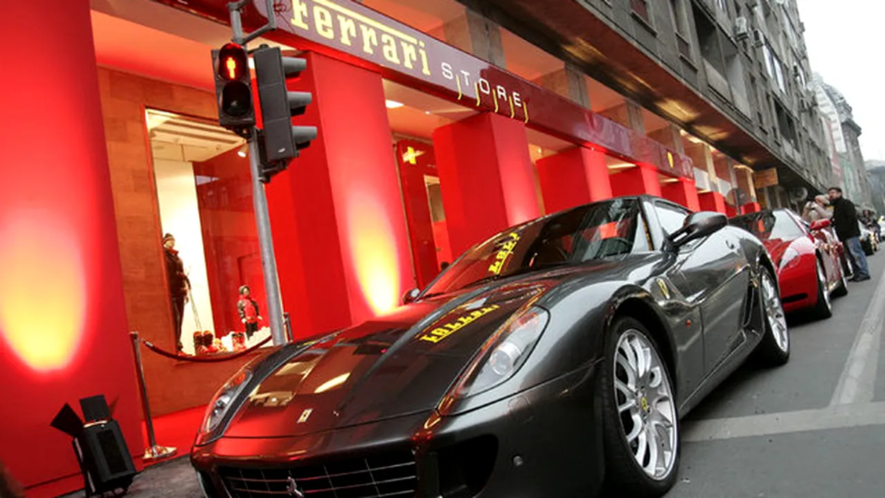 Şoferii de Ferrari, Bentley şi Porsche, primii români care nu mai pot plăti taxele, renunţă la maşini