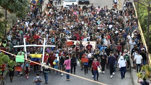 Număr record de arestări la graniţa SUA-Mexic. Peste 200.000 de oameni au încercat să treacă fraudulos frontiera 