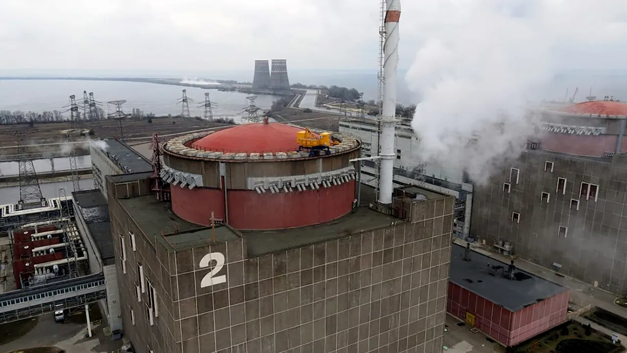 SUA îndeamnă Rusia să oprească atacurile în apropierea centralelor nucleare / Rusia acuză Ucraina 