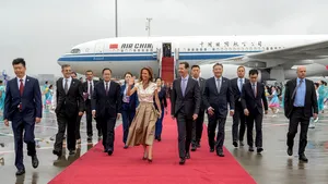 China cere Occidentului să ridice sancţiunile împotriva Siriei. Xi Jinping vrea să reconstruiască ţara distrusă de război