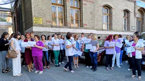 Protest la Spitalul Judeţean de Urgenţă Cluj Napoca, angajaţii cer demisia conducerii 