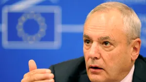 CE vrea ca SUA să anuleze obligativitatea vizelor pentru cetăţenii tuturor statelor UE