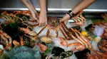 China ridică parțial interdicția asupra importurilor de fructe de mare din Japonia