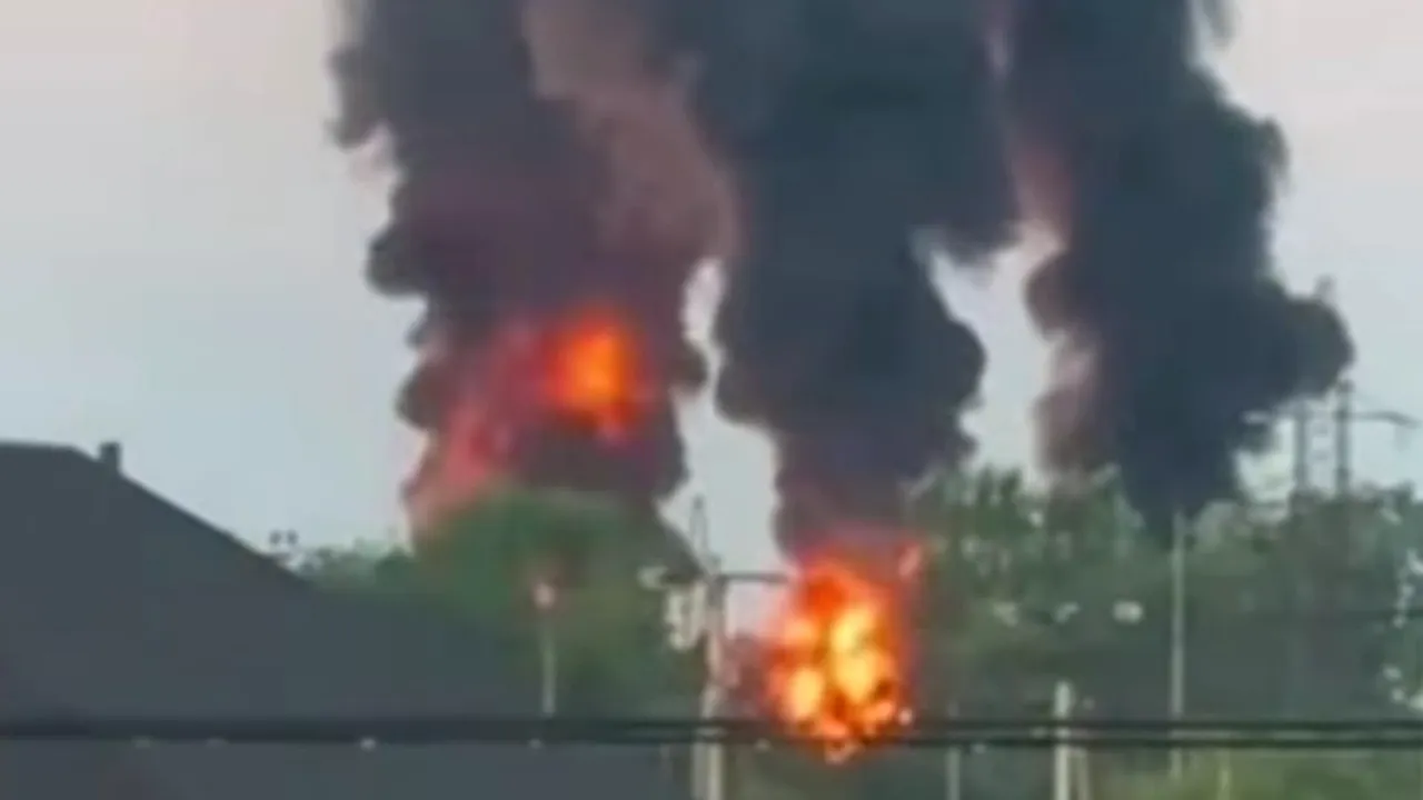 Ucraina lovește din nou în inima Rusiei. Zelenski anunță atacuri asupra a trei obiective petroliere