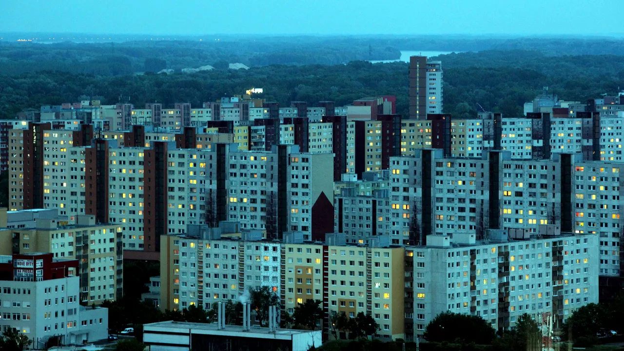 Bloomberg: Capitalul occidental 