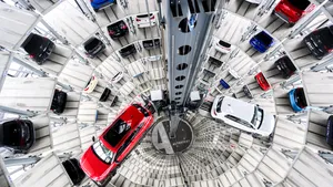 UE va reevalua tarifele impuse vehiculelor electrice Volkswagen fabricate în China