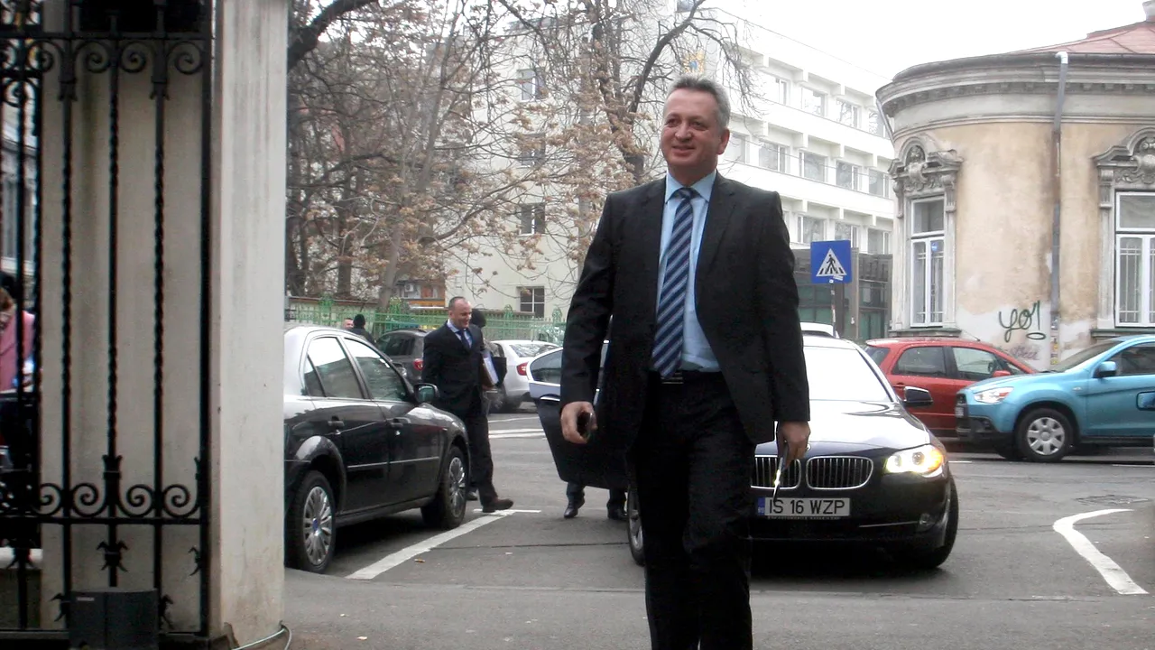 Relu Fenechiu, fost ministru al Transporturilor, va fi eliberat condiţionat. Decizia, definitivă