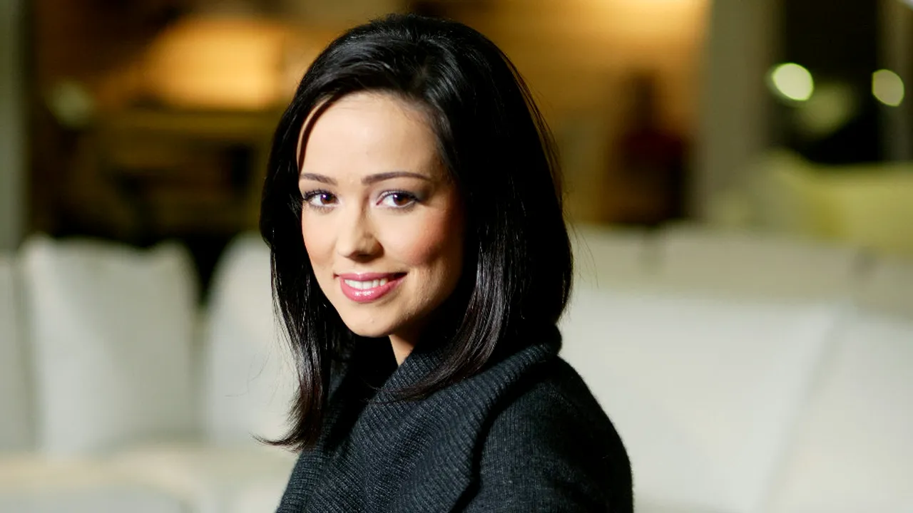 Olivia Steer nu şi-a mai vopsit părul de cinci ani. Ce miracol susţine că s-ar fi întâmplat cu firele albe