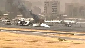 O aeronavă Saudia a fost avariată de focuri de armă la Khartoum