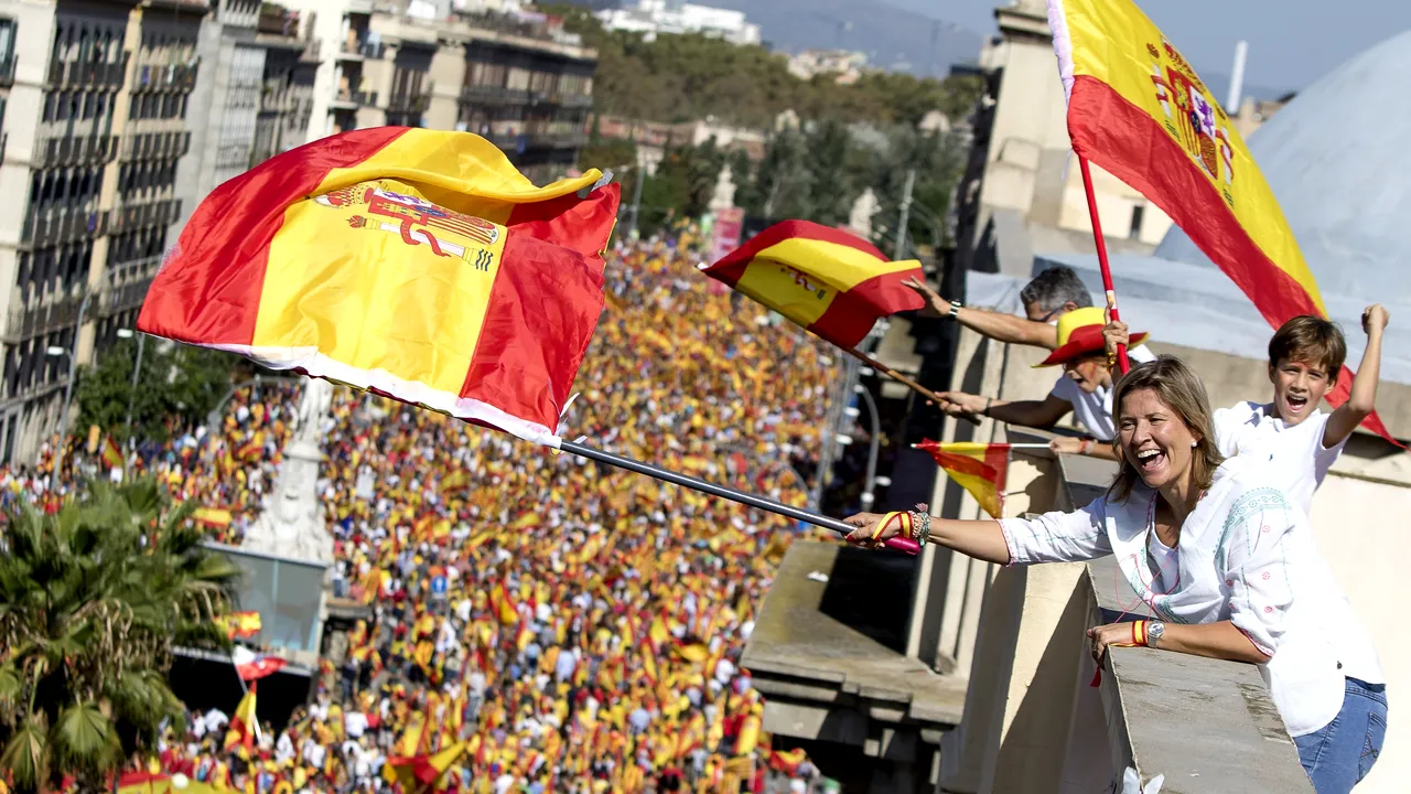 Reacţii la nivel înalt după ce Catalonia şi-a declarat independenţa. Uniunea Europeană şi SUA susţin Spania