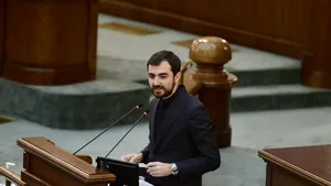 PREZENTUL FĂRĂ PERDEA Marius Oprea | Registrul securiştilor al lui Claudiu Năsui e un eşec asumat. Nu tremură nimeni, pentru că nu va exista niciodată