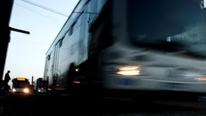 RATB: Toate autobuzele şi troleibuzele din parcul auto circulant sunt echipate cu anvelope de iarnă