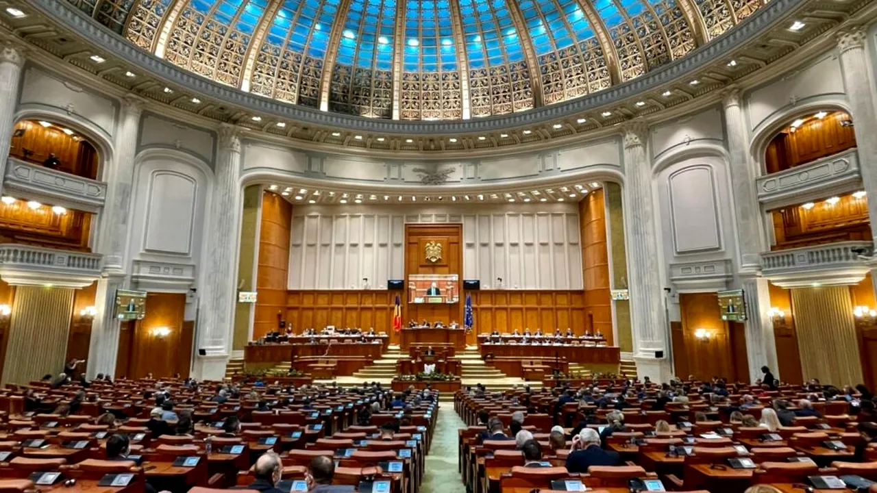 Grupurile parlamentare ale PNL și USR și-au stabilit prioritățile: Protejarea fondurilor europene