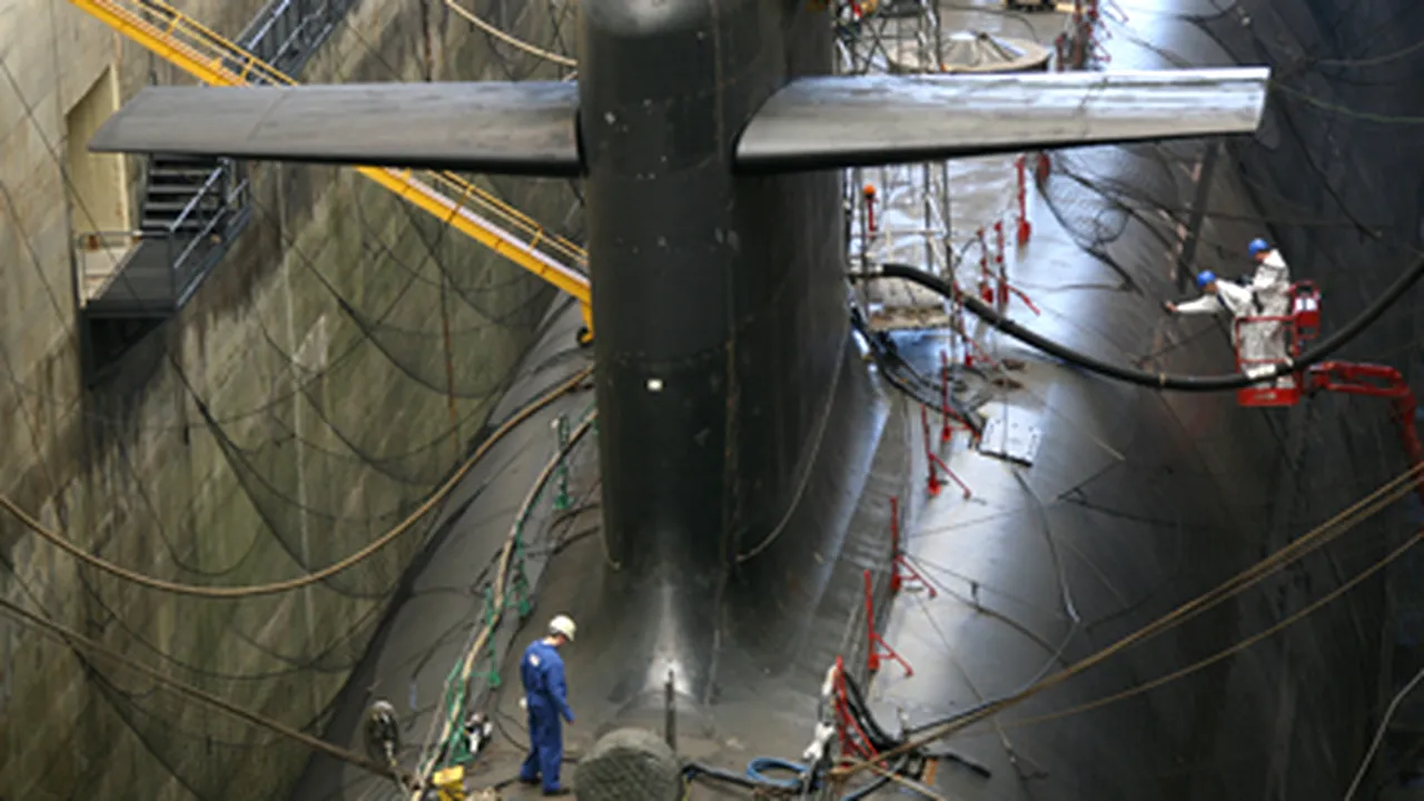 Submarinul nuclear francez implicat într-o coliziune, mai deteriorat decât se anunţase