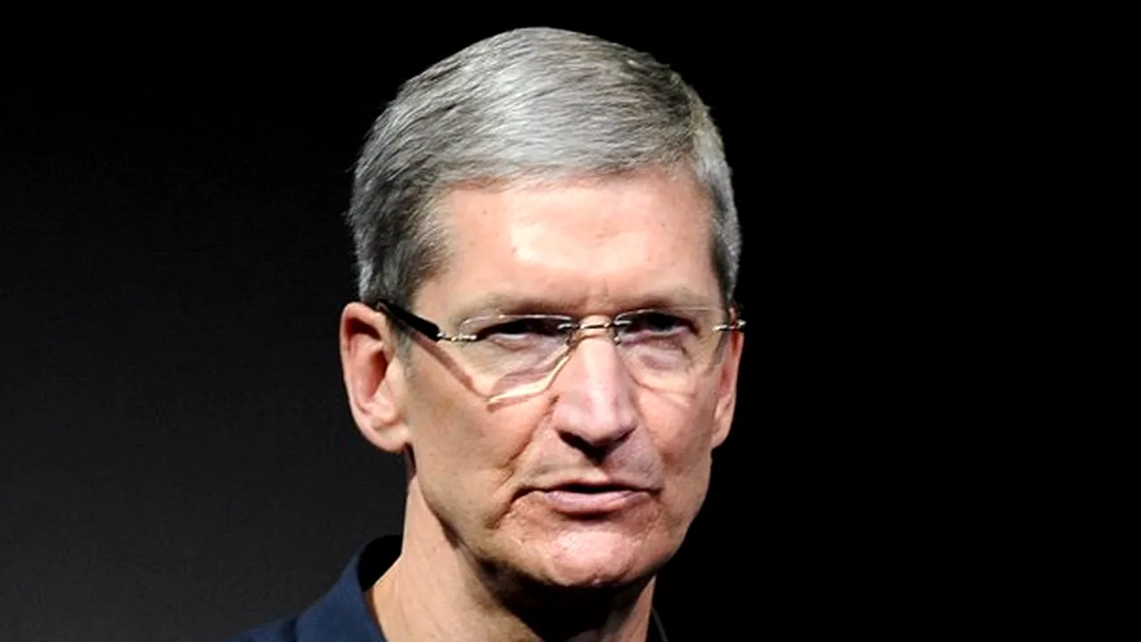 Pachetul salarial al şefului Apple a scăzut de aproape 100 de ori în acest an