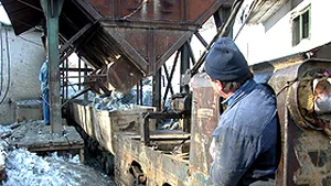 Angajaţii de la Roşia Montană Gold Corporation ameninţă cu proteste în stradă
