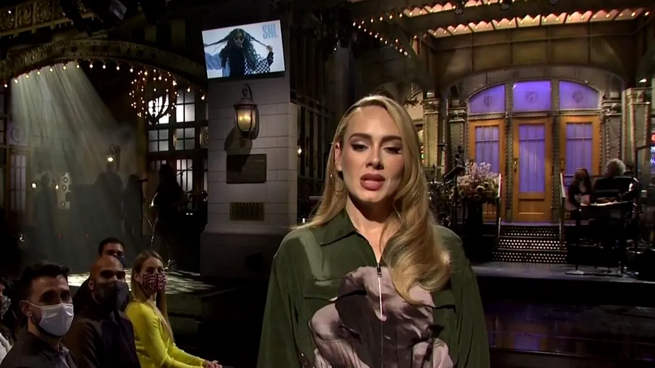 Cântăreaţa Adele a revenit în lumina reflectoarelor, la emisiunea Saturday Night Live