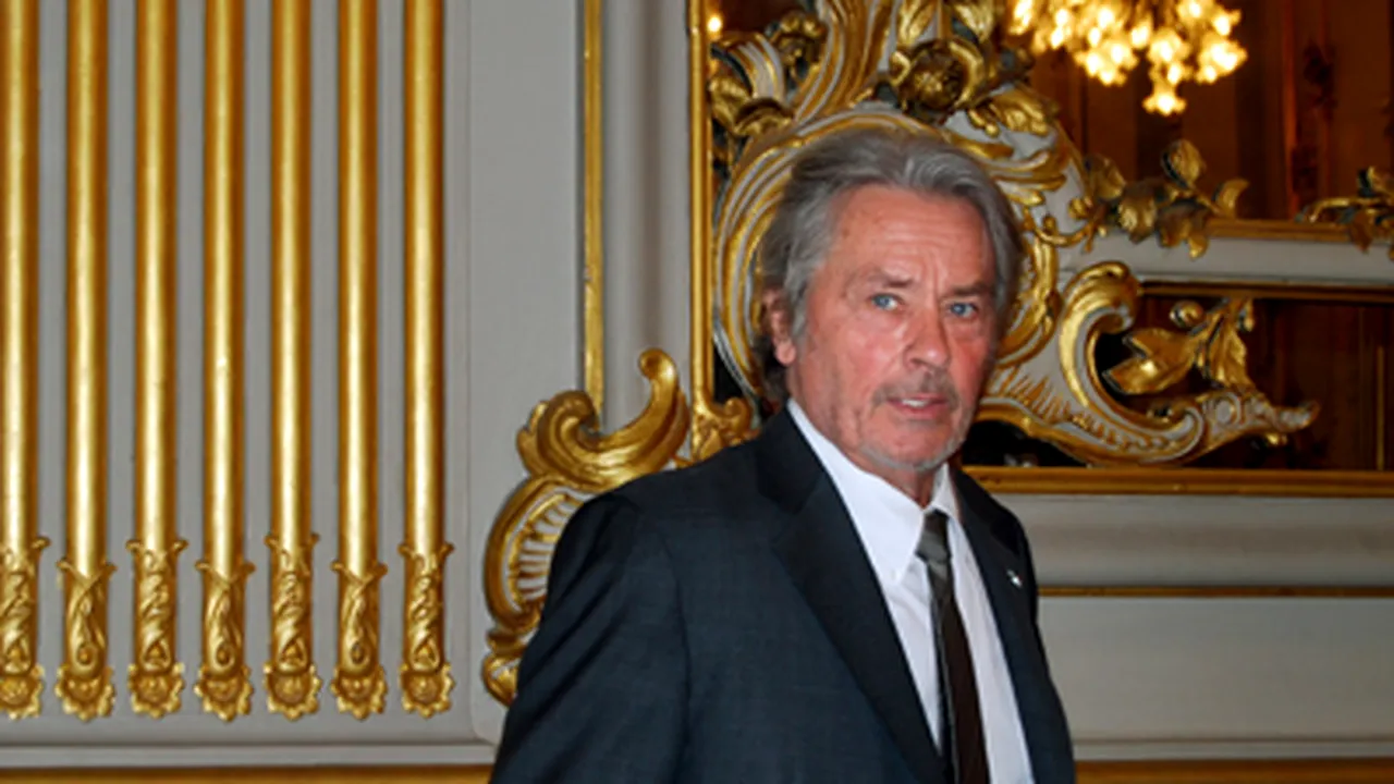 Năstase vrea să-l aducă pe Alain Delon în România