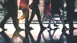 Există o legătura între bolile de inimă şi modul în care mergi pe stradă