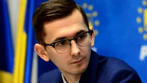 COMENTARIU Marius Oprea / Pavel Popescu, imaginea ”României Pregătite” să-i ţină piept lui Putin