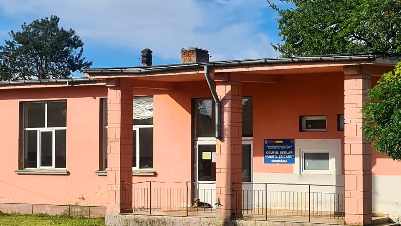 eMAG înfiinţează o clasă cu profil dual la liceul „Pamfil Şeicaru” de la Ciorogârla