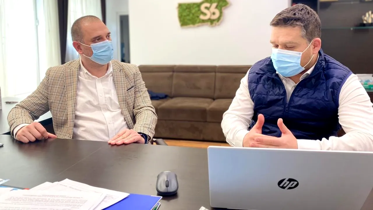 Tehnologia ajunge şi la Bucureşti. Doi primari de sector au comparat serviciile oferite de primăriile pe care le conduc