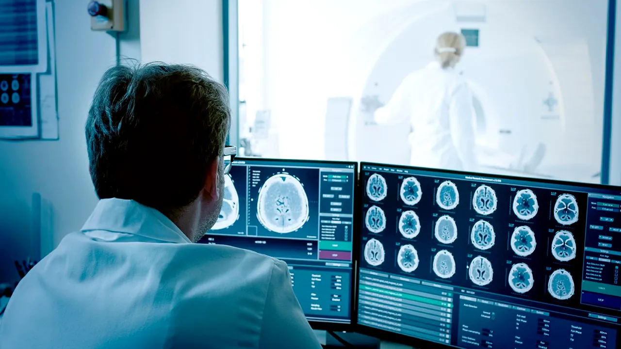 (P) Care sunt semnele unui accident vascular cerebral şi ce este de făcut