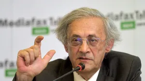 Vasile Astărăstoae: Cea mai mare greşeală a autorităţilor a fost să împartă spitalele în Covid şi non Covid, nicio ţară nu a făcut asta