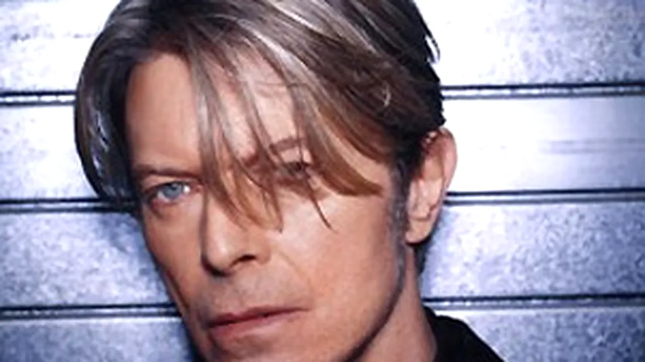 David Bowie conduce topul celor mai gay albume ale tuturor timpurilor