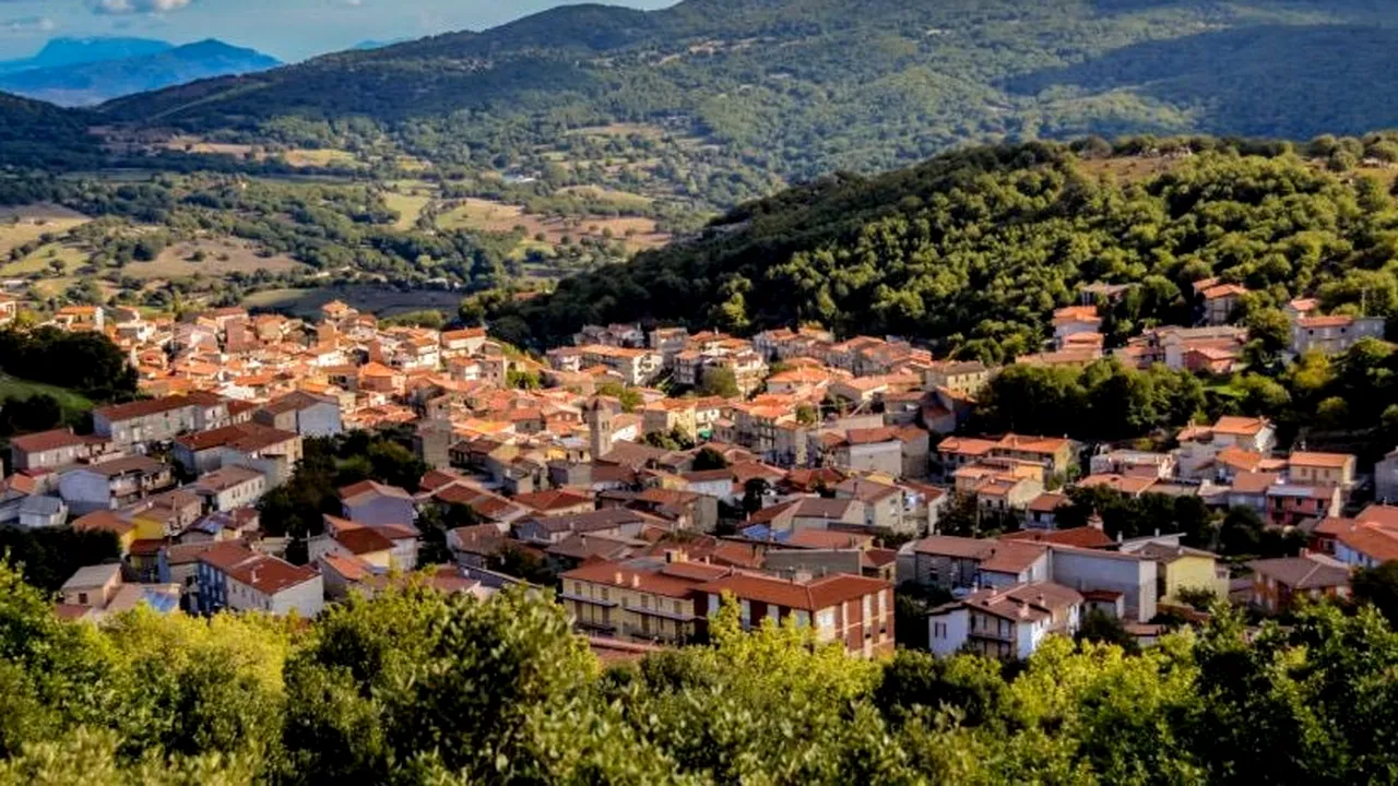 Un oraş din Sardinia le permite nomazilor digitali să închirieze o casă pentru 1 euro