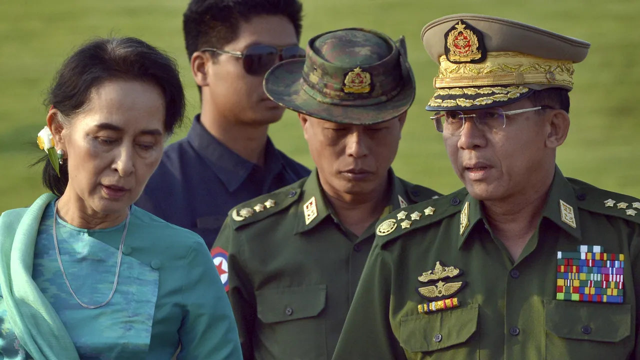 Fosta lideră din Myanmar a fost graţiată pentru o serie de infracţiuni dar rămâne în detenţie