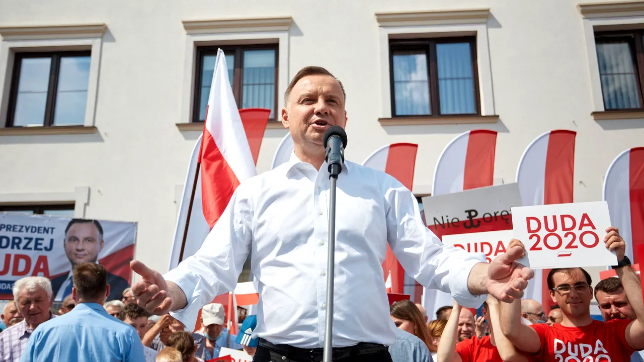 Alegeri prezidenţiale în Polonia. Cursă strânsă între Andrzej Duda şi proeuropeanul Rafal Trzaskowski, primarul Varşoviei