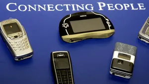 18.000 de euro, preţul noului telefon Nokia