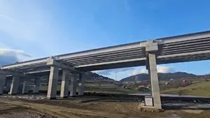 Directorul CNAIR anunță că lucrările pe una din cele mai dificile secțiuni din A1 avansează: „Lucrări 24 de ore din 24 de ore în munți”