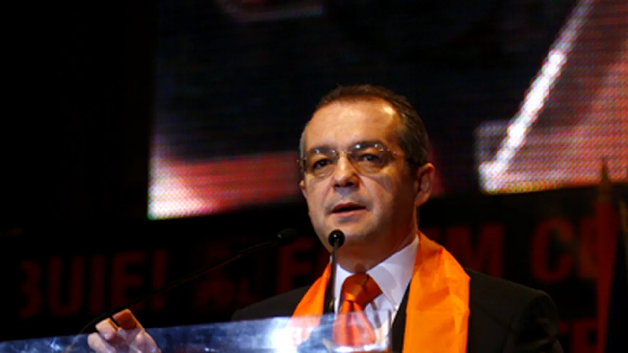 Boc: O eventuală decizie de îngheţare a salariilor poate fi luată doar după discuţii cu sindicatele
