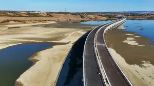 După 22 de ani și patru constructori, un tronson din Autostrada Transilvania s-ar putea deschide în noiembrie