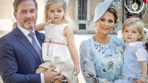  Regele Suediei le-a retras nepoţilor săi titlurile regale