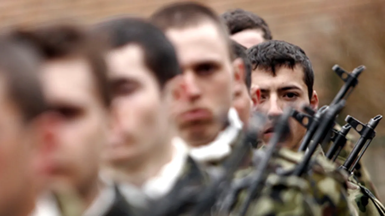 Ministerul britanic al Apărării: Rezervişti ruşi, nevoiţi să îşi cumpere veste antiglonţ